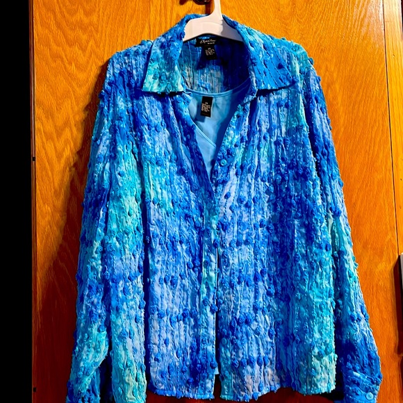 Karen Arnold Woman Tops - Karen Arnold 2x shirt with shell